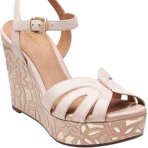 Amelia Page Wedge Sandal // Never Worn